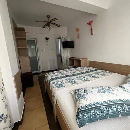 Andra Séjour chez l'habitant