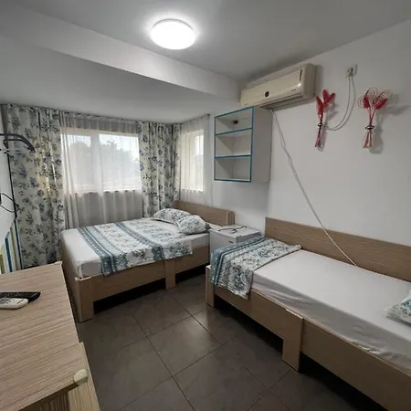 منزل للإقامة Camere De Inchiriat Andra إيفوري نورد
