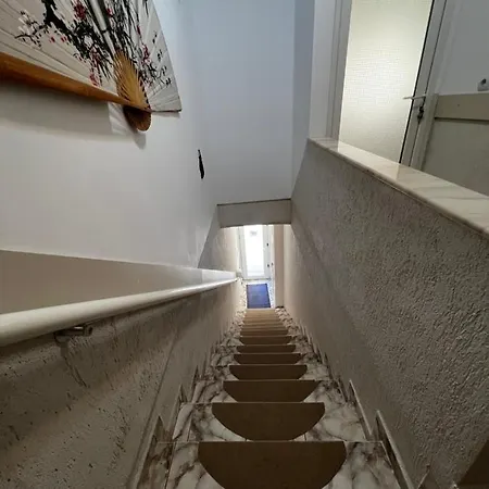 Δωμάτια σε οικογενειακή κατοικία Andra